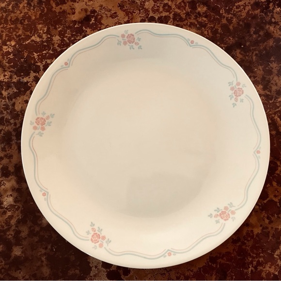 Corelle English Breakfast Place Setting - Picture 4 of 16